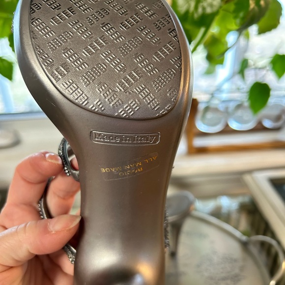 Italian strappy heels - Picture 4 of 4